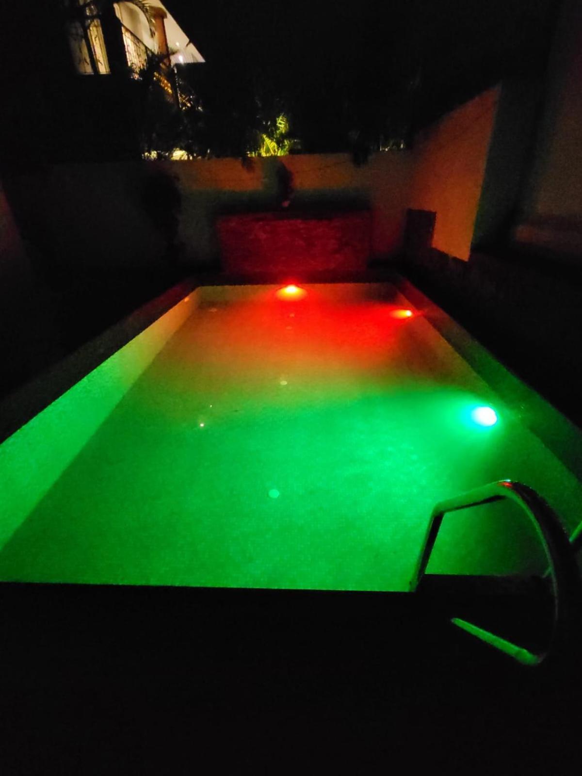 The Perfect Stays Para Disco Big Pool Cricket Turf Villa Lonavla Exterior foto