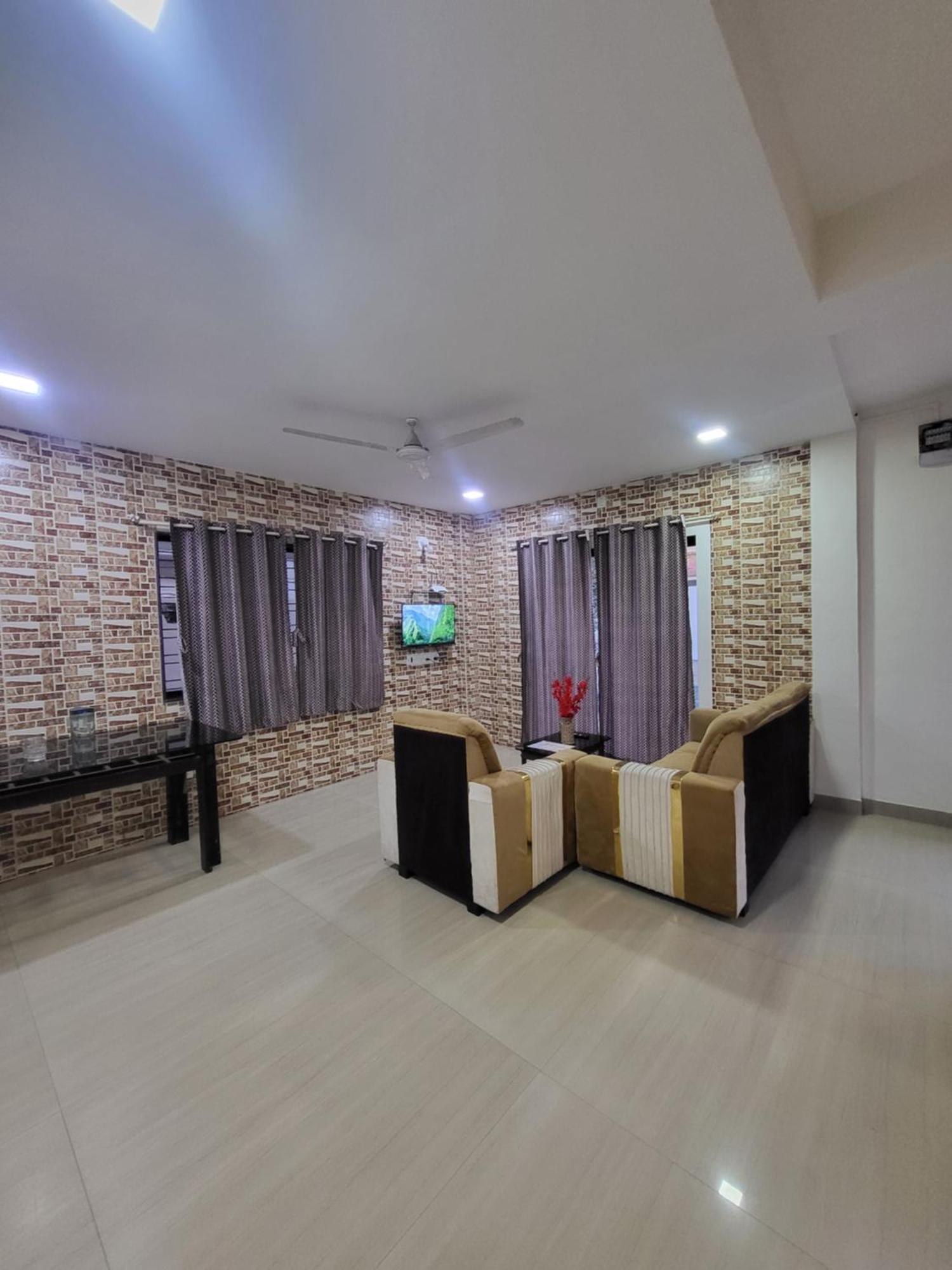 The Perfect Stays Para Disco Big Pool Cricket Turf Villa Lonavla Exterior foto