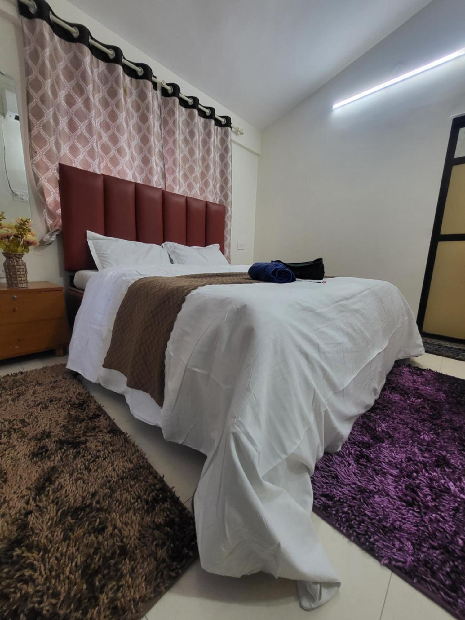The Perfect Stays Para Disco Big Pool Cricket Turf Villa Lonavla Exterior foto