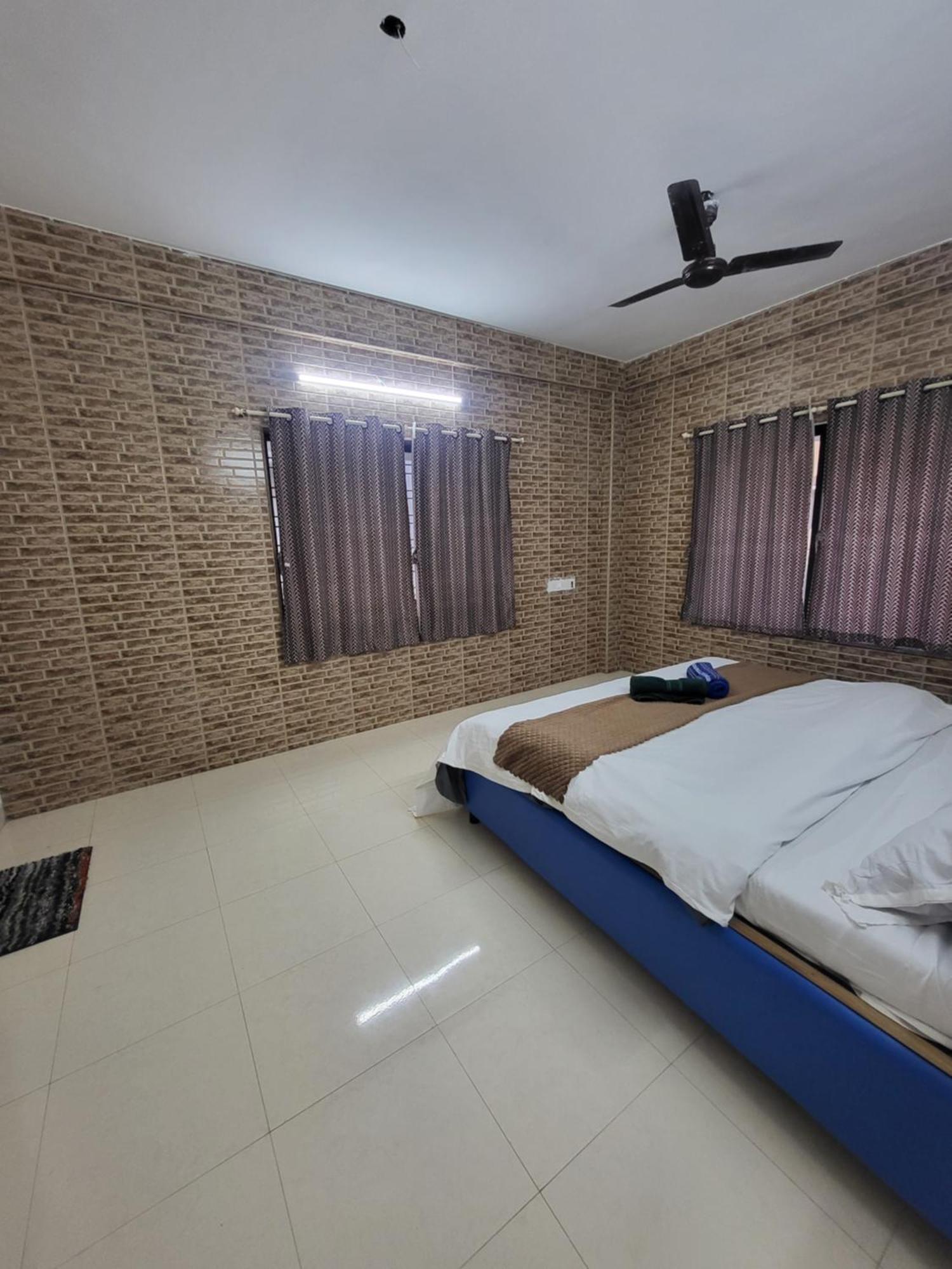The Perfect Stays Para Disco Big Pool Cricket Turf Villa Lonavla Exterior foto