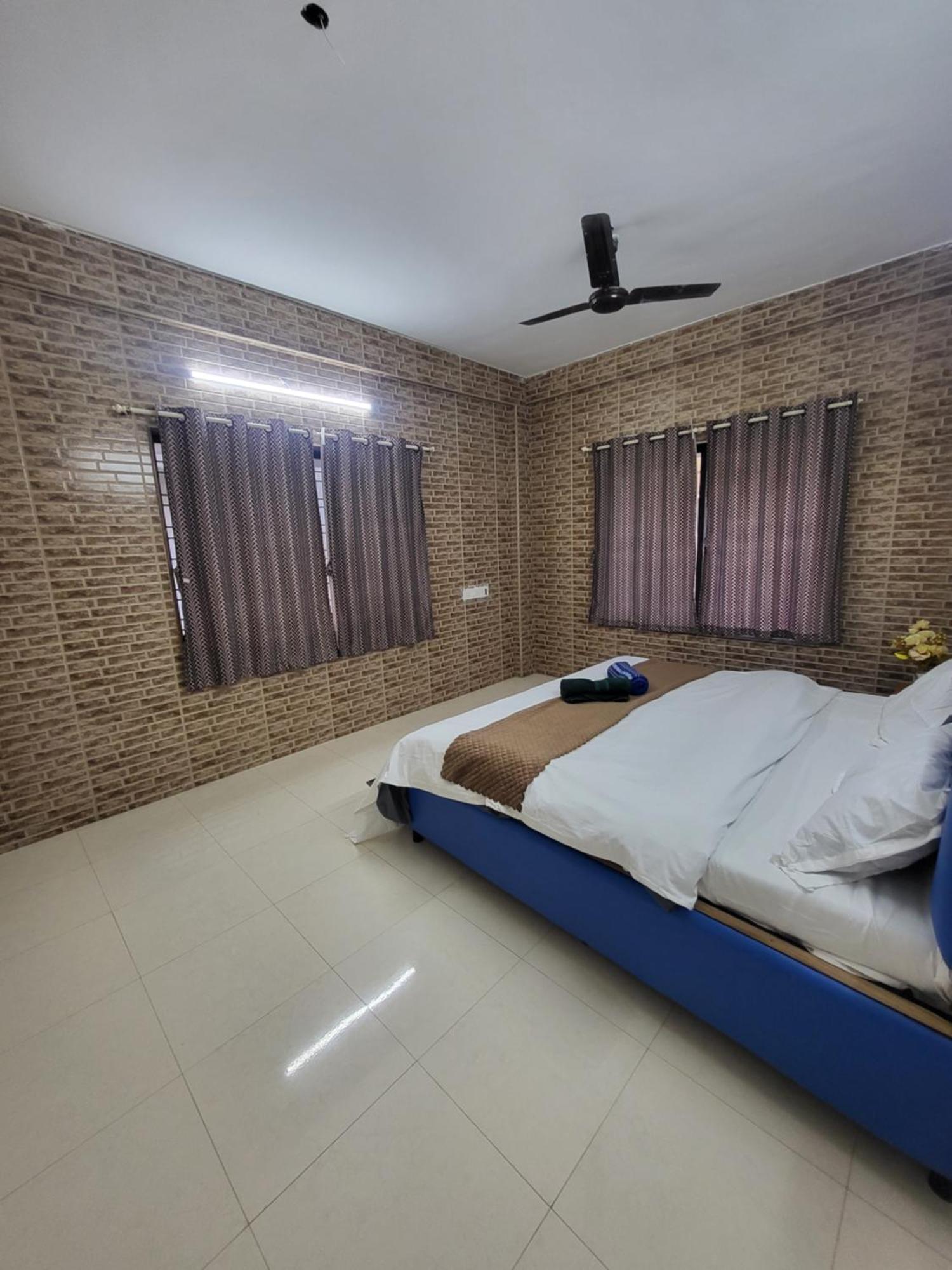 The Perfect Stays Para Disco Big Pool Cricket Turf Villa Lonavla Exterior foto