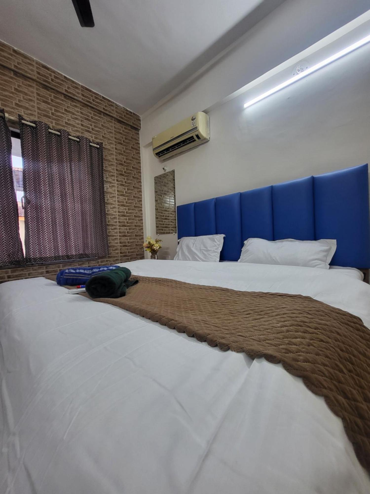 The Perfect Stays Para Disco Big Pool Cricket Turf Villa Lonavla Exterior foto