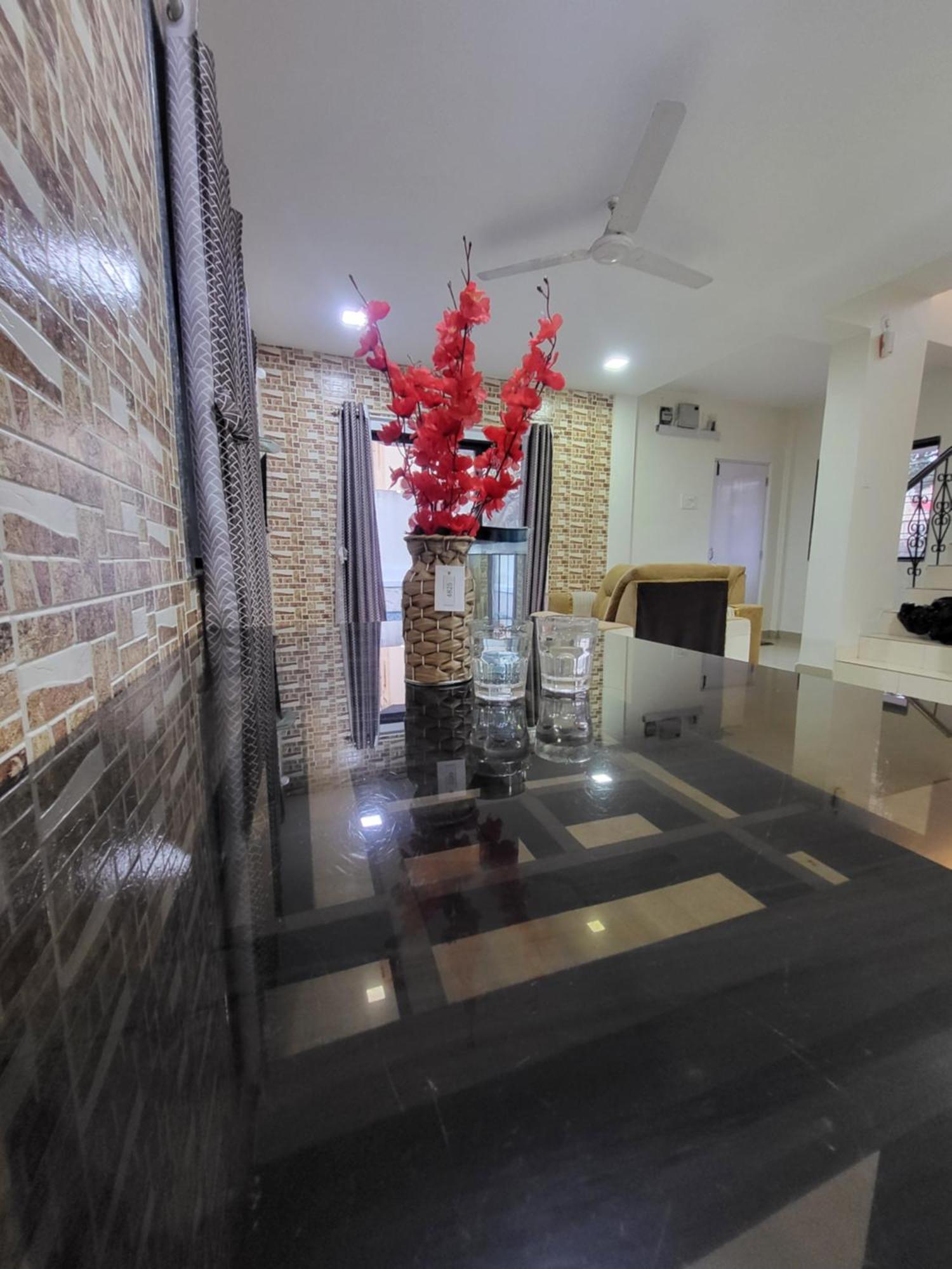 The Perfect Stays Para Disco Big Pool Cricket Turf Villa Lonavla Exterior foto
